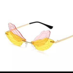 NWOT   Pink And yellow Fairy Wing 🧚‍♀️ Glasses